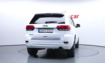 Jeep Cherokee 2021, 62151 км, за 25500000 KRW