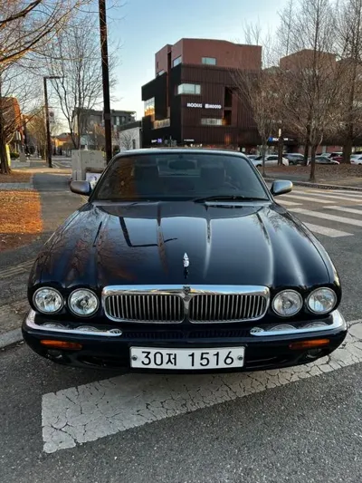 Jaguar XJ-8 1998, 157000 км, за 27500000 KRW