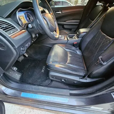 Chrysler 300C 2016, 113400 км, за 7700000 KRW