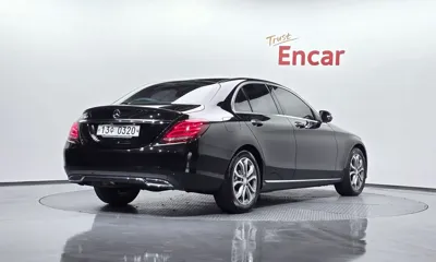 Mercedes-Benz C-Class 2017, 89966 км, за 15900000 KRW