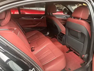 BMW 5 Series 2023, 41000 км, за 219800 CNY - фото 9