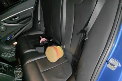 BMW 3 Series 2019, 68900 км, за 112139.3 CNY - фото 18