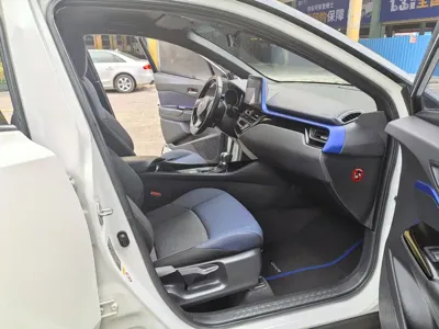 Toyota C-HR 2018, 80000 км, за 47800 CNY - фото 11