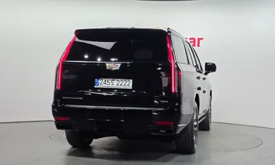 Cadillac Escalade 2023, 49109 км, за 100000000 KRW - фото 4
