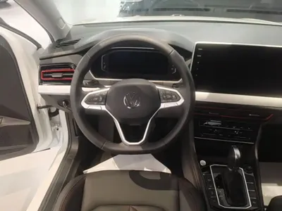 Volkswagen Lavida 2024, 2200 км, за 83500 CNY - фото 11