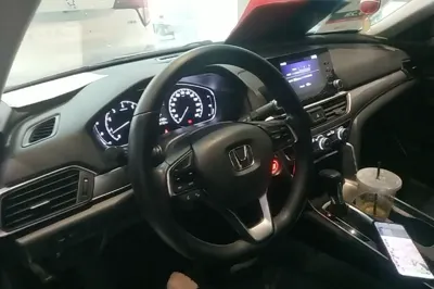 Honda Accord 2018, 103200 км, за 103138.79 CNY - фото 12