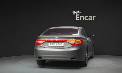 Hyundai Grandeur 2011, 125297 км, за 3500000 KRW