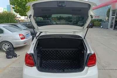 Volkswagen Polo 2016, 48900 км, за 37148.98 CNY - фото 27