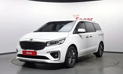 Kia Canival · 2019 год