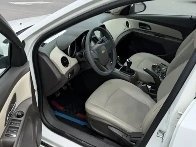 Chevrolet Cruze 2017, 113500 км, за 18100 CNY - фото 22