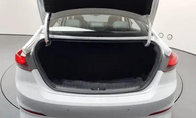 Hyundai Avante 2018, 162313 км, за 8200000 KRW - фото 16
