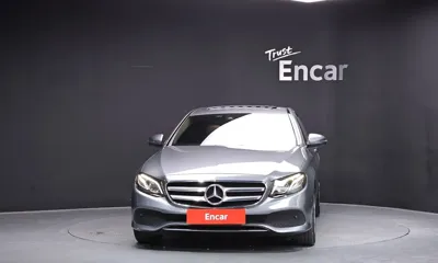 Mercedes-Benz E-Class 2017, 157512 км, за 17000000 KRW