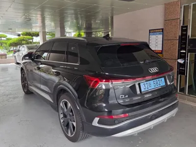 Audi Q4 e-tron 2023, 14193 км, за 56040000 KRW - фото 3