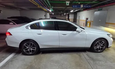 BMW 5-Series 2024, 39000 км, за 54000000 KRW