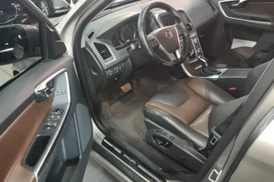 Volvo XC60 2016, 145100 км, за 62065.46 CNY - фото 18