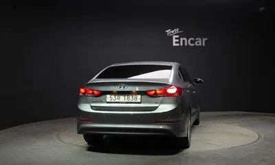 Hyundai Avante 2018, 75929 км, за 10500000 KRW - фото 4
