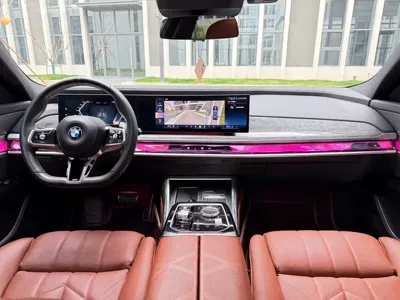 BMW 7 Series 2024, 39000 км, за 569800 CNY - фото 7