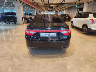 Hyundai Grandeur 2013, 178319 км, за 4500000 KRW