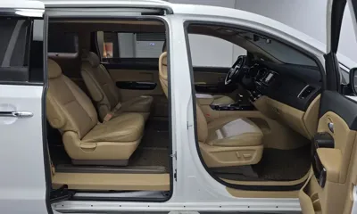 Kia Canival 2019, 125429 км, за 14500000 KRW - фото 11