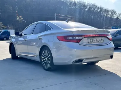 Hyundai Grandeur 2014, 150904 км, за 5000000 KRW