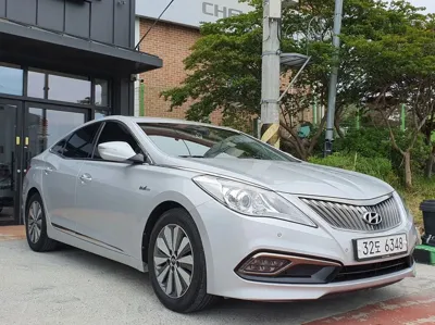 Hyundai Grandeur 2016, 215305 км, за 4900000 KRW
