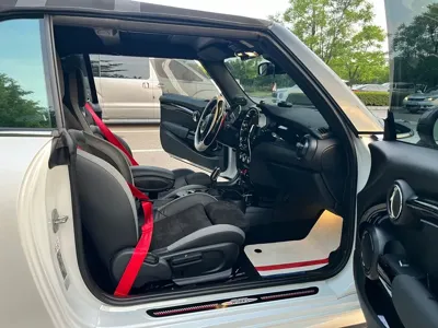 MINI Cooper Convertible 2024, 45000 км, за 36000000 KRW