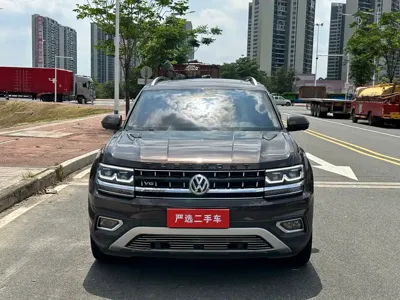 Volkswagen Teramont 2018, 230000 км, за 82800 CNY