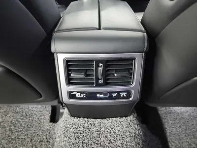 Hyundai Equus 2015, 245474 км, за 5200000 KRW - фото 13