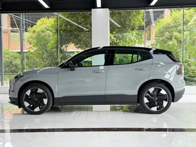 Volvo EX30 2026, 100 км, за 132000 CNY