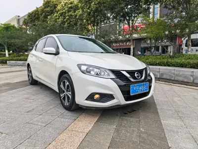 Nissan Tiida 2018, 61000 км, за 39800 CNY