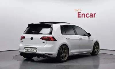 Volkswagen Golf 2015, 352403 км, за 7990000 KRW