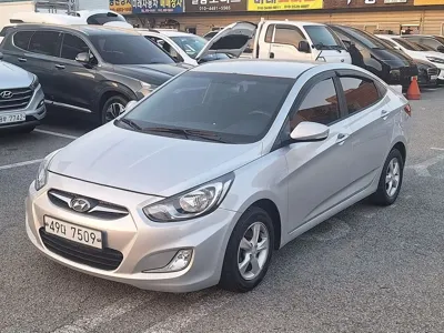 Hyundai Accent 2012, 180900 км, за 2990000 KRW