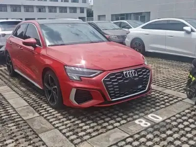 Audi A3 2022, 22000 км, за 146800 CNY