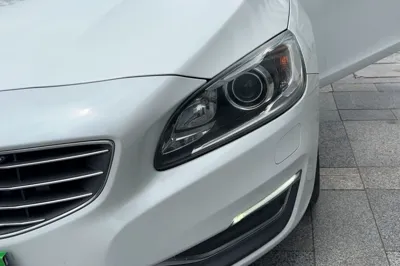 Volvo S60 2016, 176400 км, за 45145.31 CNY - фото 8