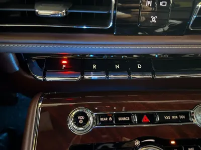 Lincoln Aviator 2022, 74037 км, за 44500000 KRW - фото 8