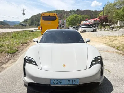Porsche Taycan 2023, 45300 км, за 77330000 KRW