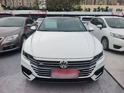 Volkswagen CC 2020, 71400 км, за 98100 CNY