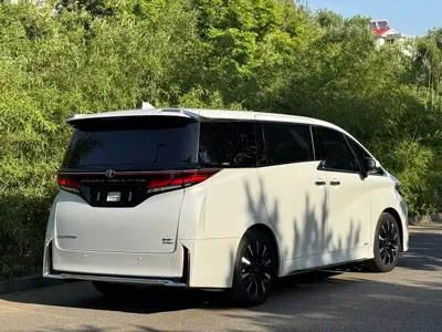 Toyota Vellfire 2023, 54000 км, за 739800 CNY - фото 19