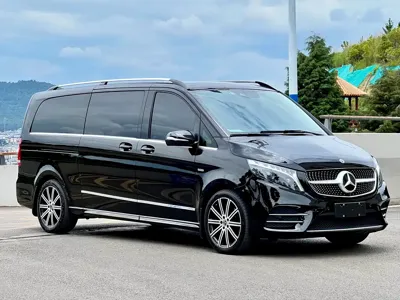 Mercedes-Benz V-Class 2024, 56000 км, за 338000 CNY