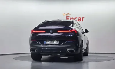 BMW X6 2025, 7294 км, за 120000000 KRW