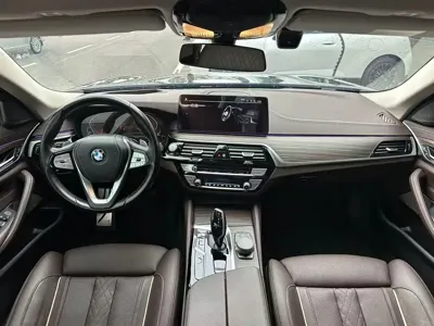 BMW 5 Series 2021, 70000 км, за 215799 CNY - фото 12
