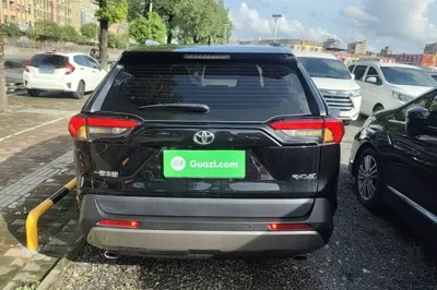 Toyota RAV4 2023, 27500 км, за 126884.1 CNY - фото 6