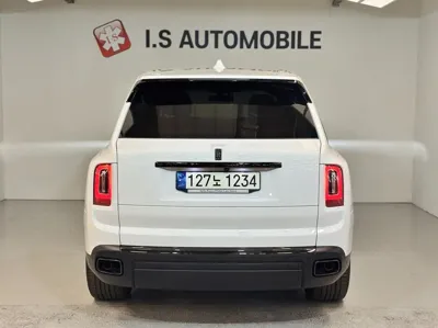 Rolls-Royce Cullinan 2021, 22000 км, за 439000000 KRW