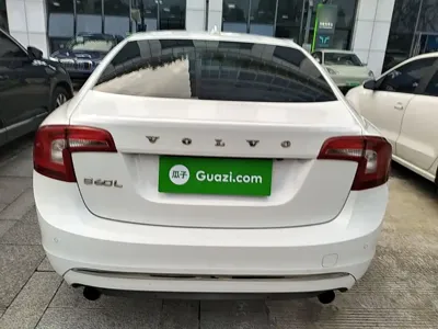 Volvo S60 2015, 176400 км, за 33300 CNY - фото 6