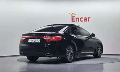 Hyundai Grandeur 2014, 137065 км, за 7000000 KRW