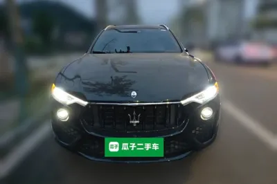 Maserati Levante 2022, 50400 км, за 381016.09 CNY