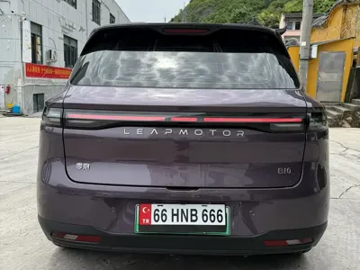 Leapmotor Leapmotor B10 2026, 4300 км, за 88000 CNY - фото 8