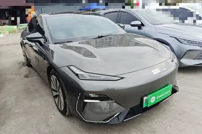 Geely Galaxy E8 2024, 133100 км, за 120653.34 CNY