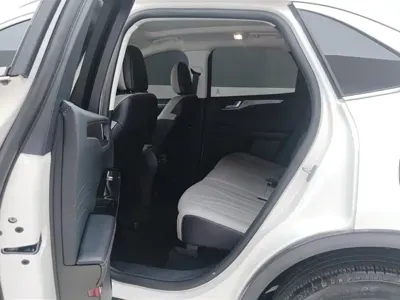 Ford Escape 2023, 24800 км, за 78800 CNY - фото 11