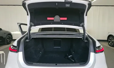 BMW 7-Series 2023, 38486 км, за 106900000 KRW - фото 20